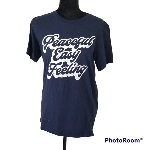 Tee Shirt~Medium - Picture 1 of 7